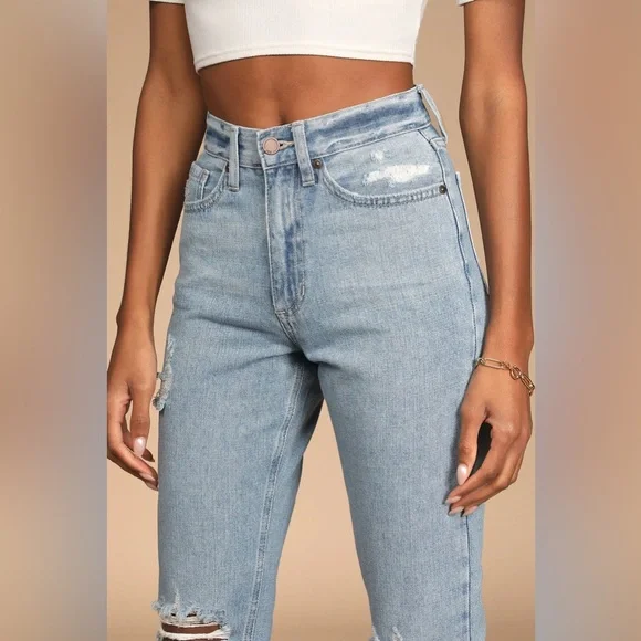 Vibes are Right Light Wash Distressed High Rise Cropped Jeans - Picture 3 of 10